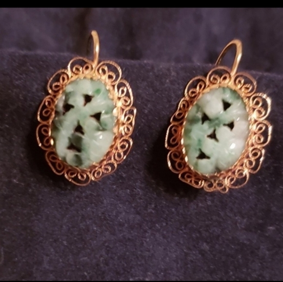 Jewelry - Carved Moss In Snow Jade Earrings 14k Yellow Gold Antique Rare Jade